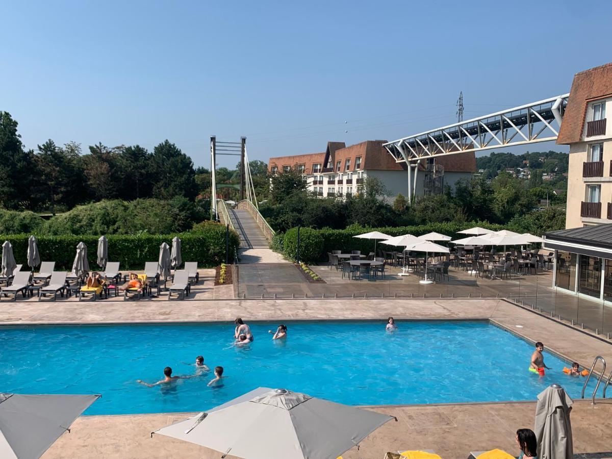 Amiraute Hotel Golf Deauville Touques Dış mekan fotoğraf