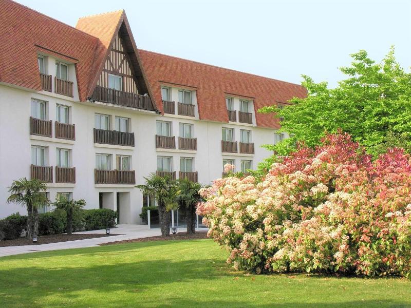 Amiraute Hotel Golf Deauville Touques Dış mekan fotoğraf