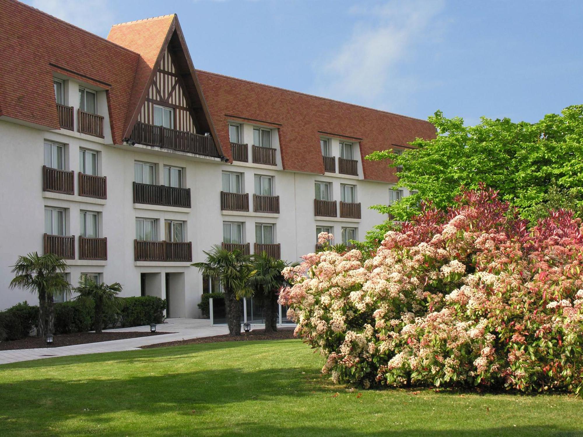 Amiraute Hotel Golf Deauville Touques Dış mekan fotoğraf