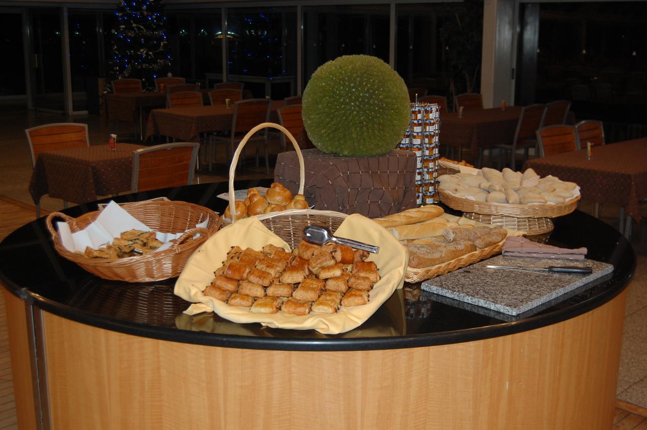 Amiraute Hotel Golf Deauville Touques Dış mekan fotoğraf