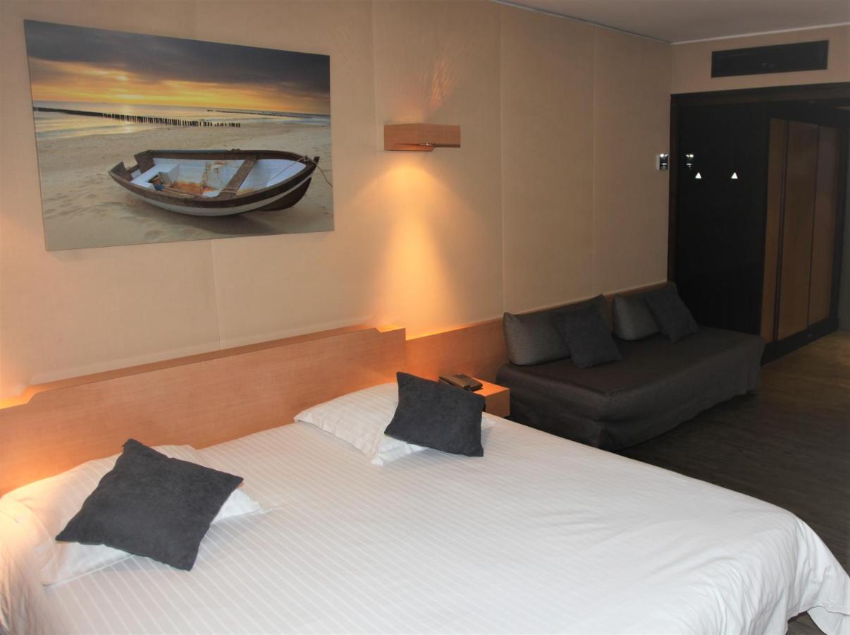 Amiraute Hotel Golf Deauville Touques Dış mekan fotoğraf